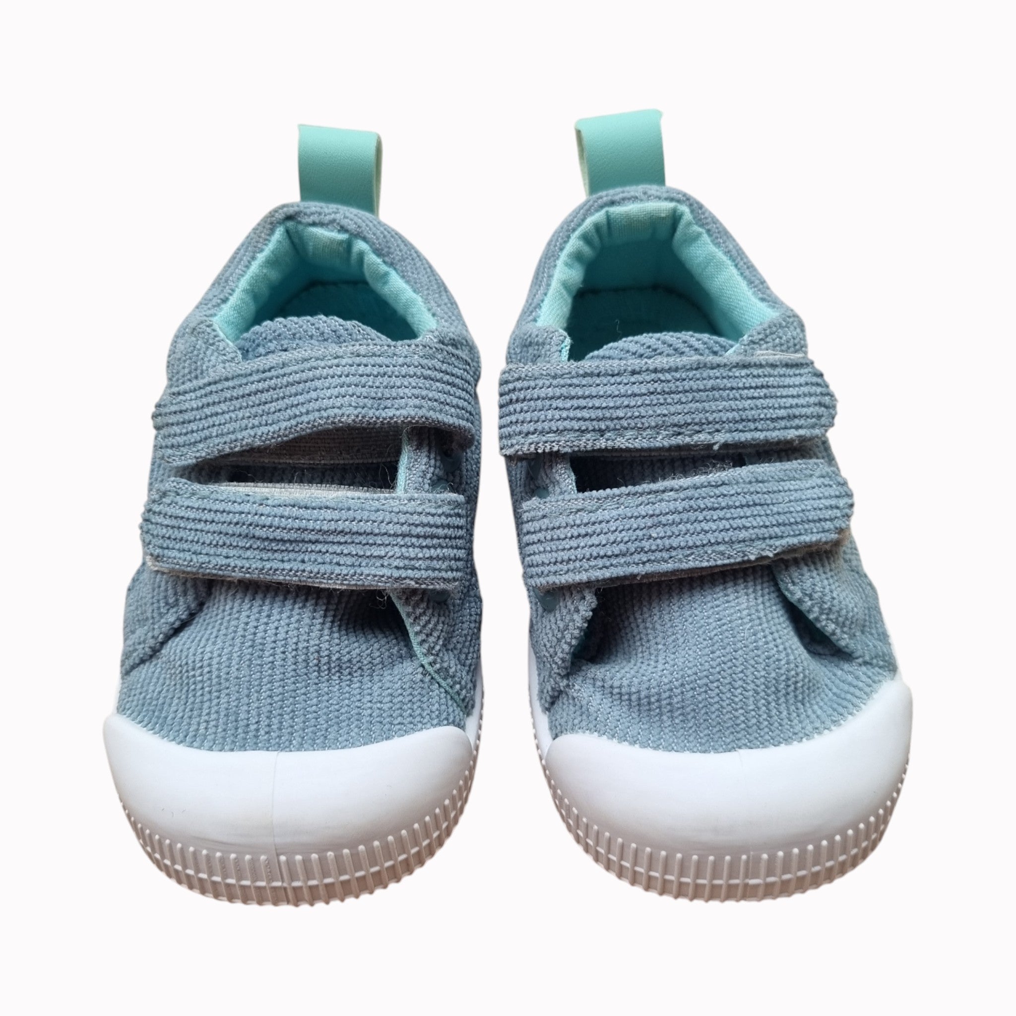 UK3 Woolworths Sneakers