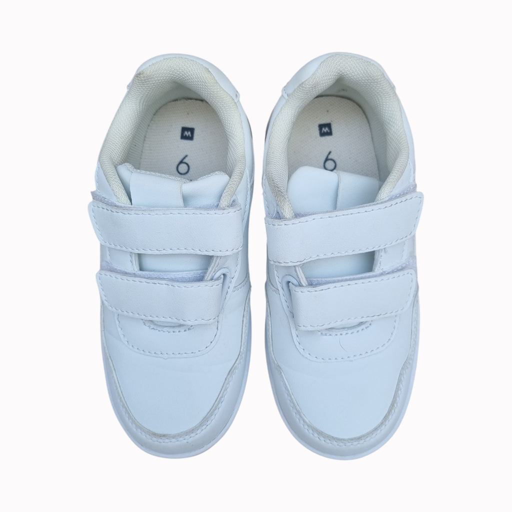 UK9 Woolworths Sneaker