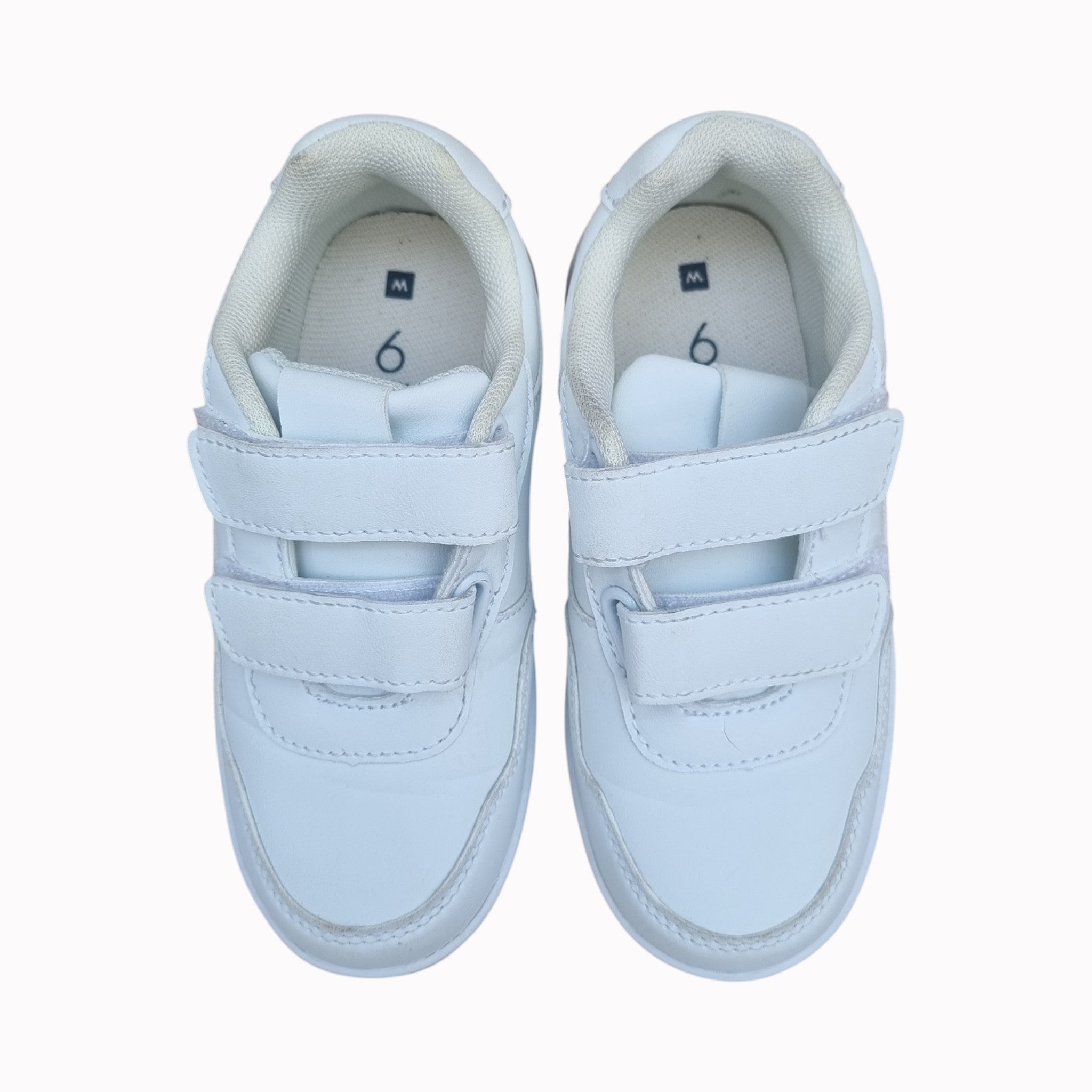 UK9 Woolworths Sneaker