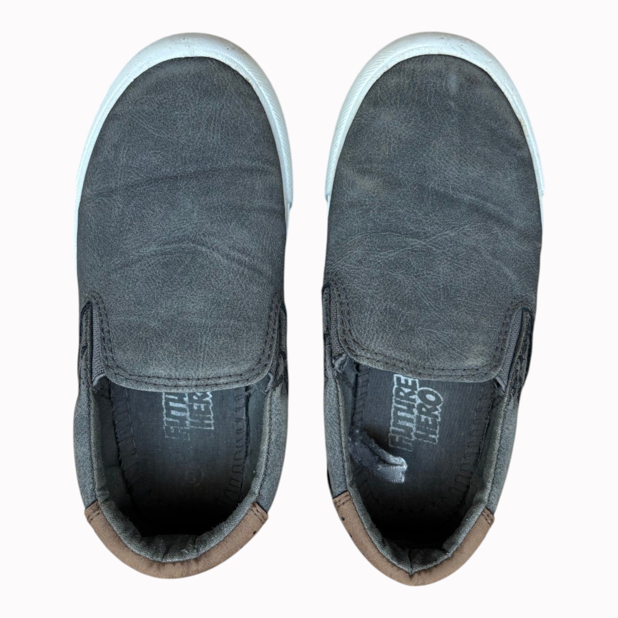 UK9 PEP Sneakers