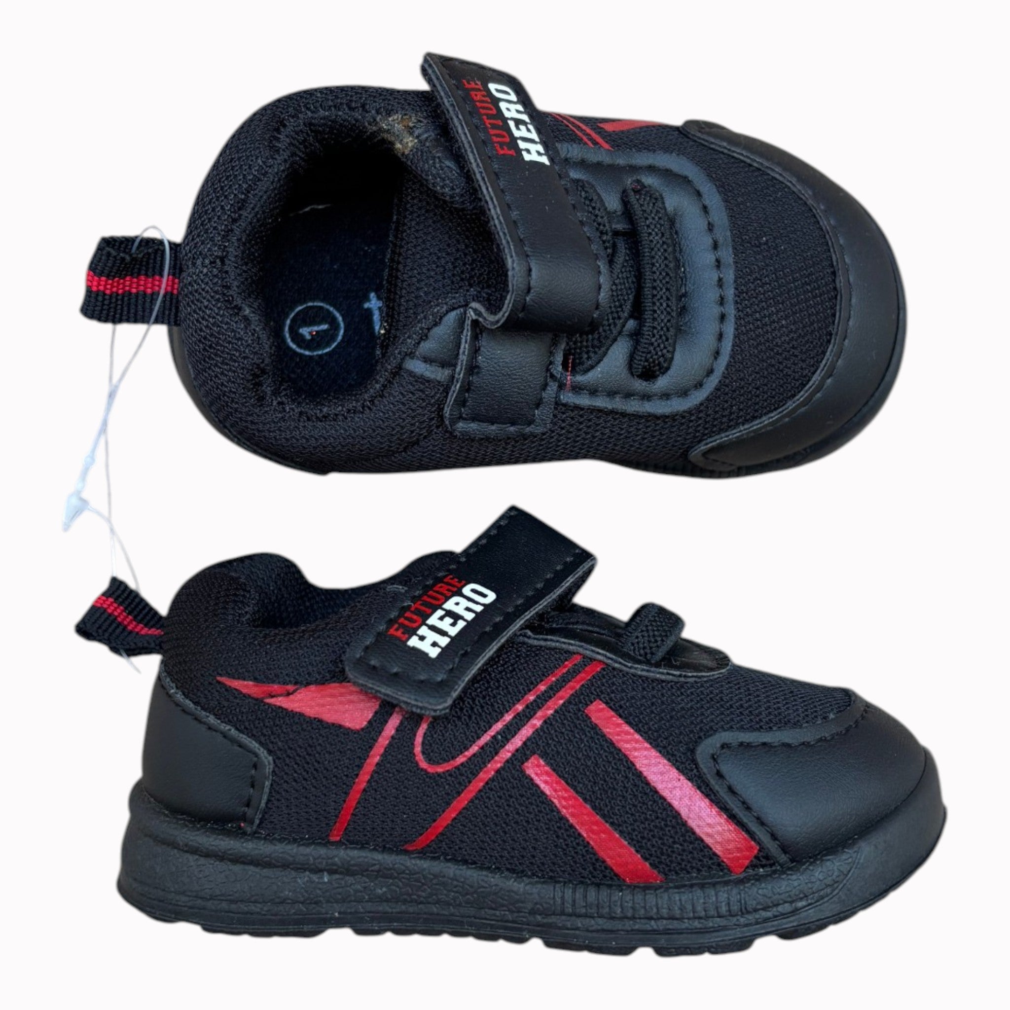 UK1 PEP Sneakers