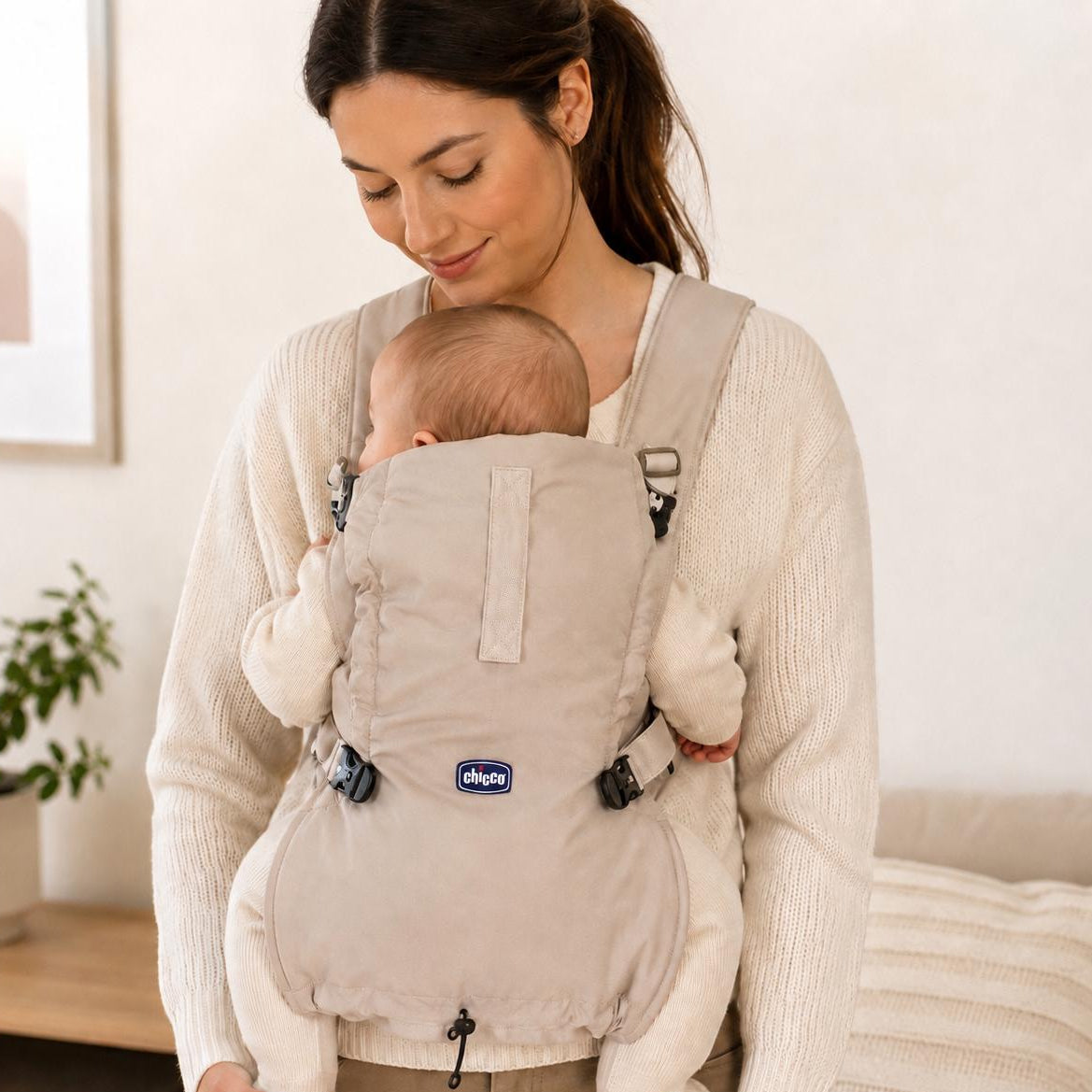 0-9kg Chicco Easy Fit Carrier Dark Beige